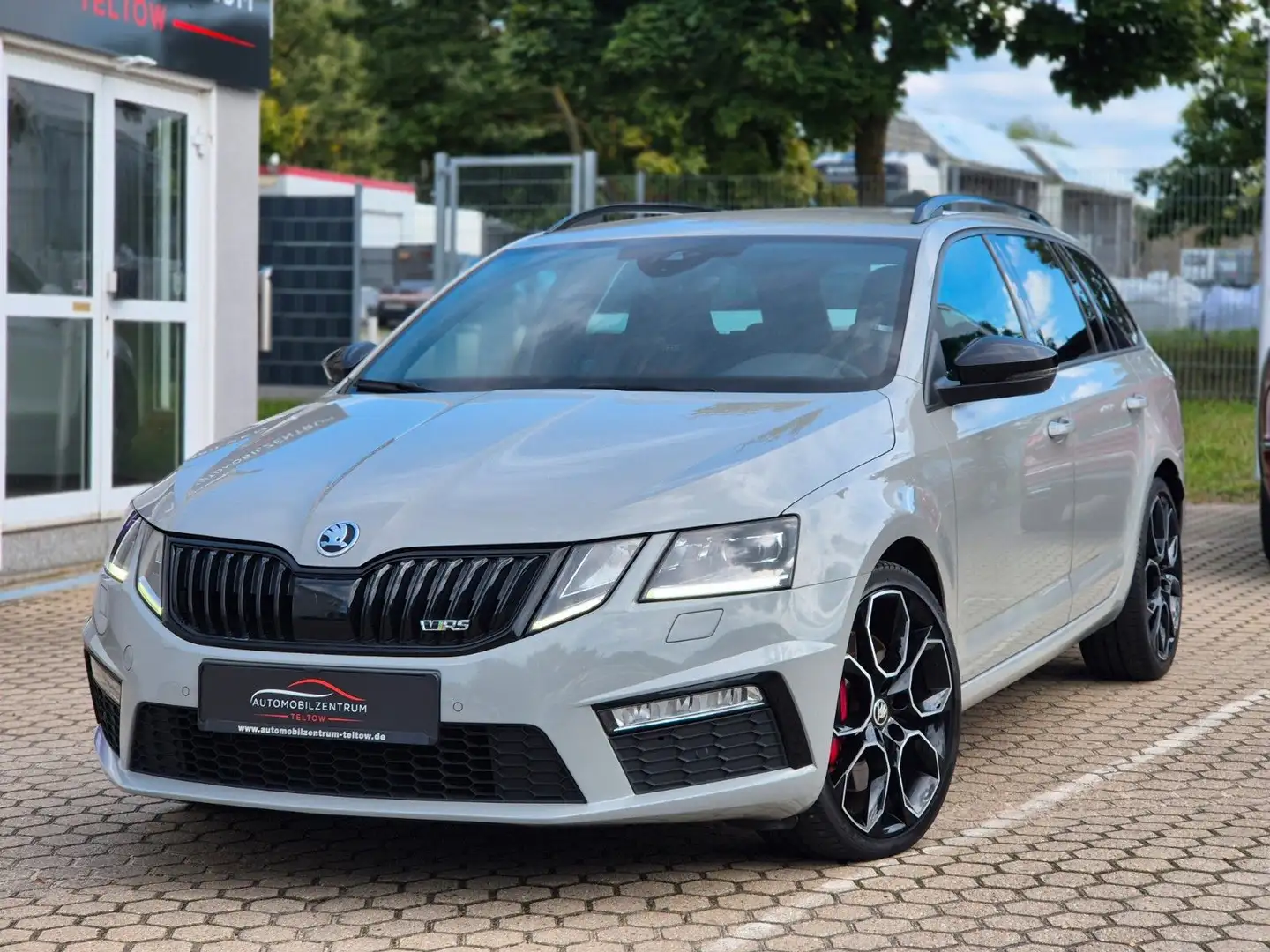 Skoda Octavia Skoda Octavia Combi RS 60 DSG Virtual / Columbus Grau - 1