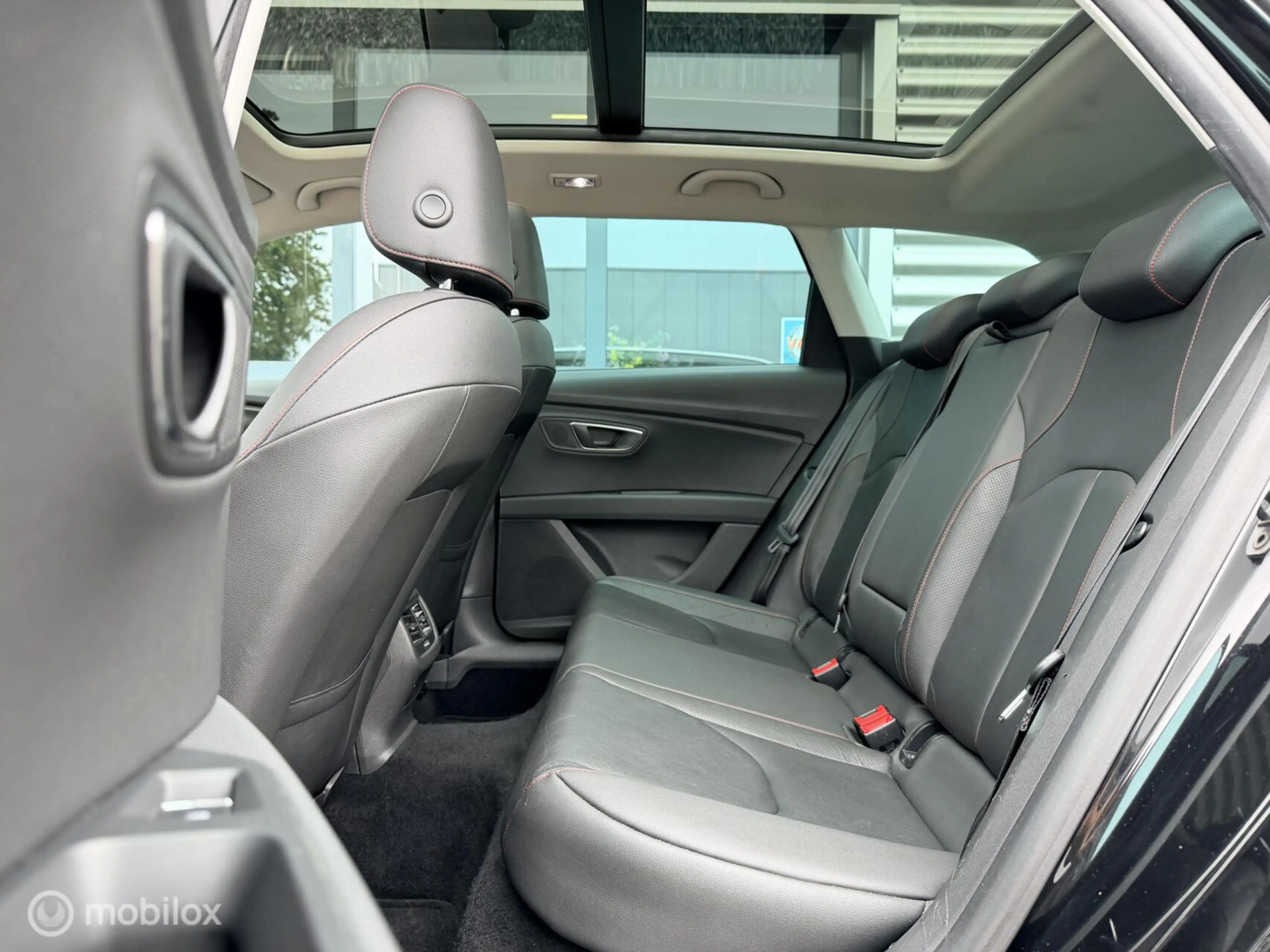 SEAT Leon ST 1.4 EcoTSI FR Business Intense 2e Eig AUT Pano — photo 21