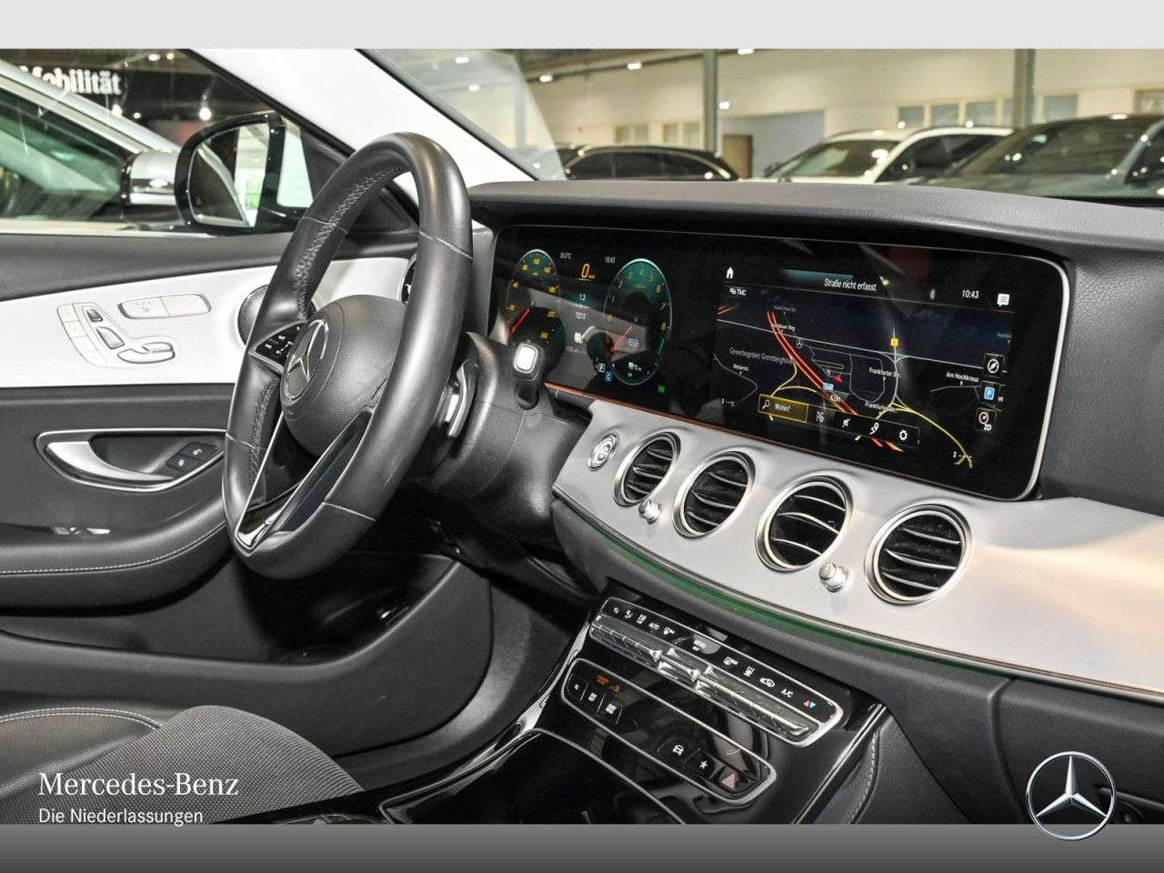 Mercedes-Benz E 300