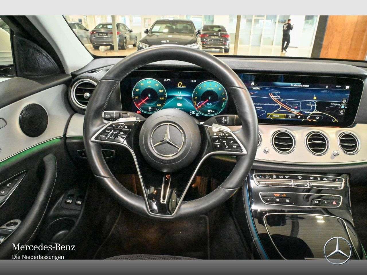 Mercedes-Benz E 300
