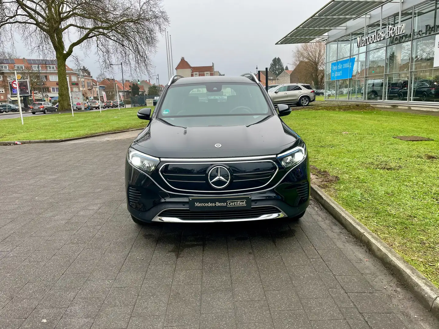 Mercedes-Benz EQB 250 66.5 kWh Luxury Line Noir - 2