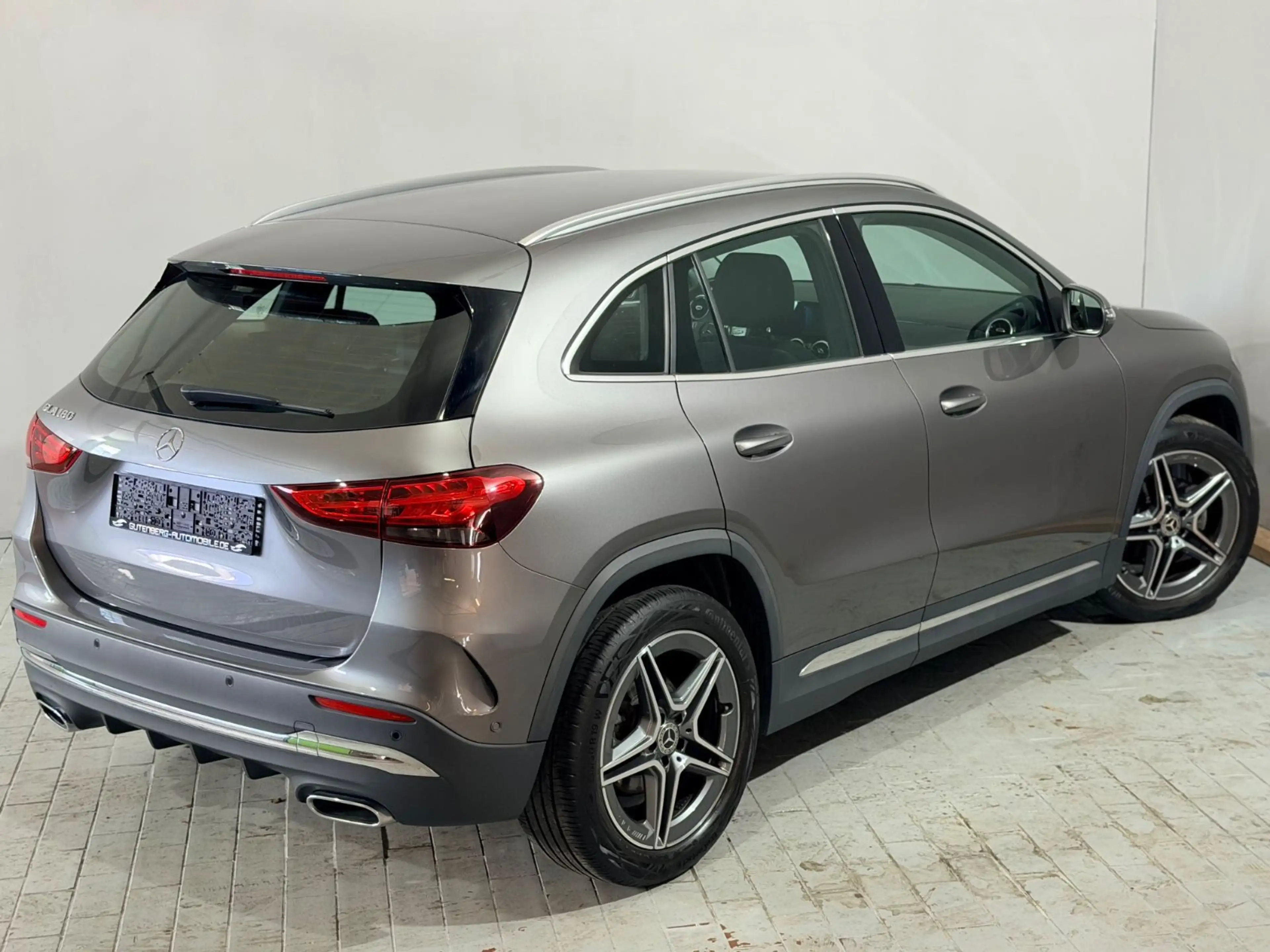 Mercedes-Benz GLA 180 AMG LINE 1.Hand  360Kamera Apple/Android — photo 13