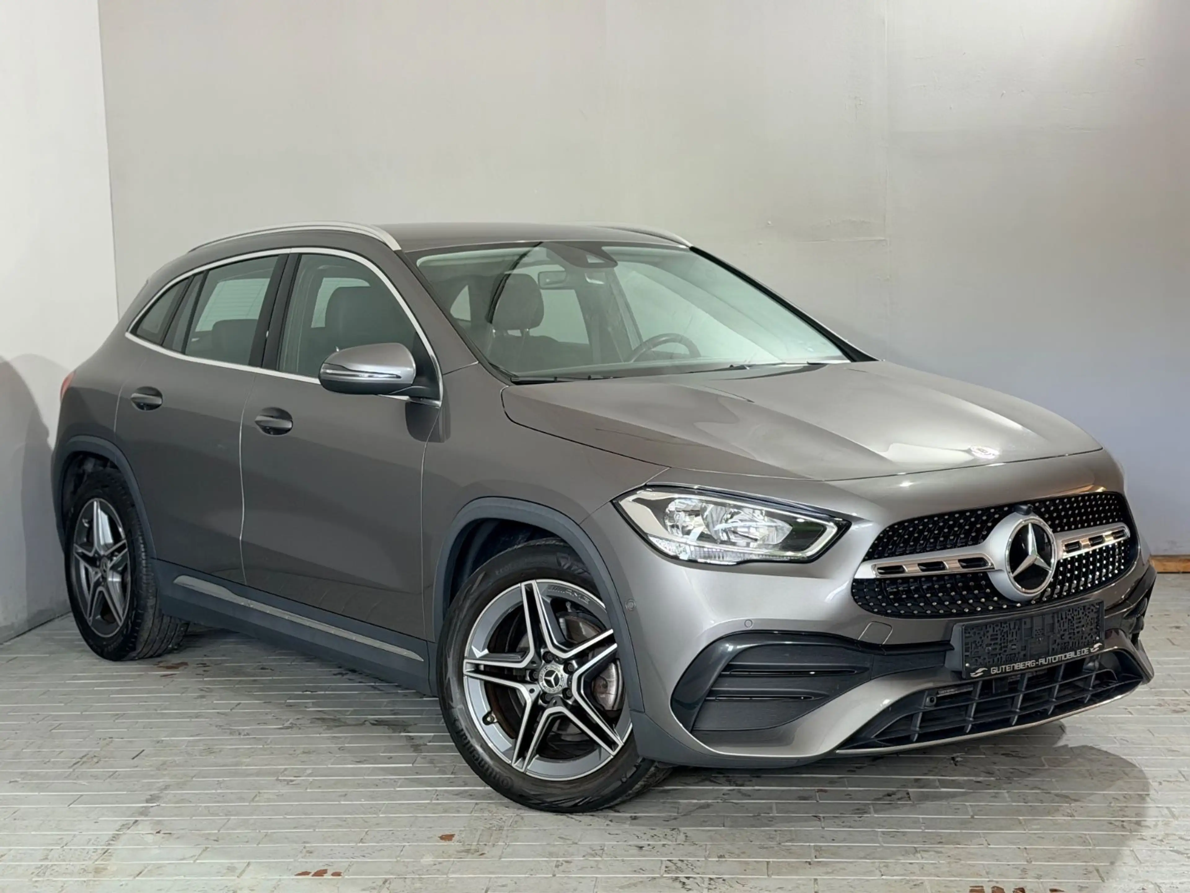 Mercedes-Benz GLA 180 AMG LINE 1.Hand  360Kamera Apple/Android — photo 7