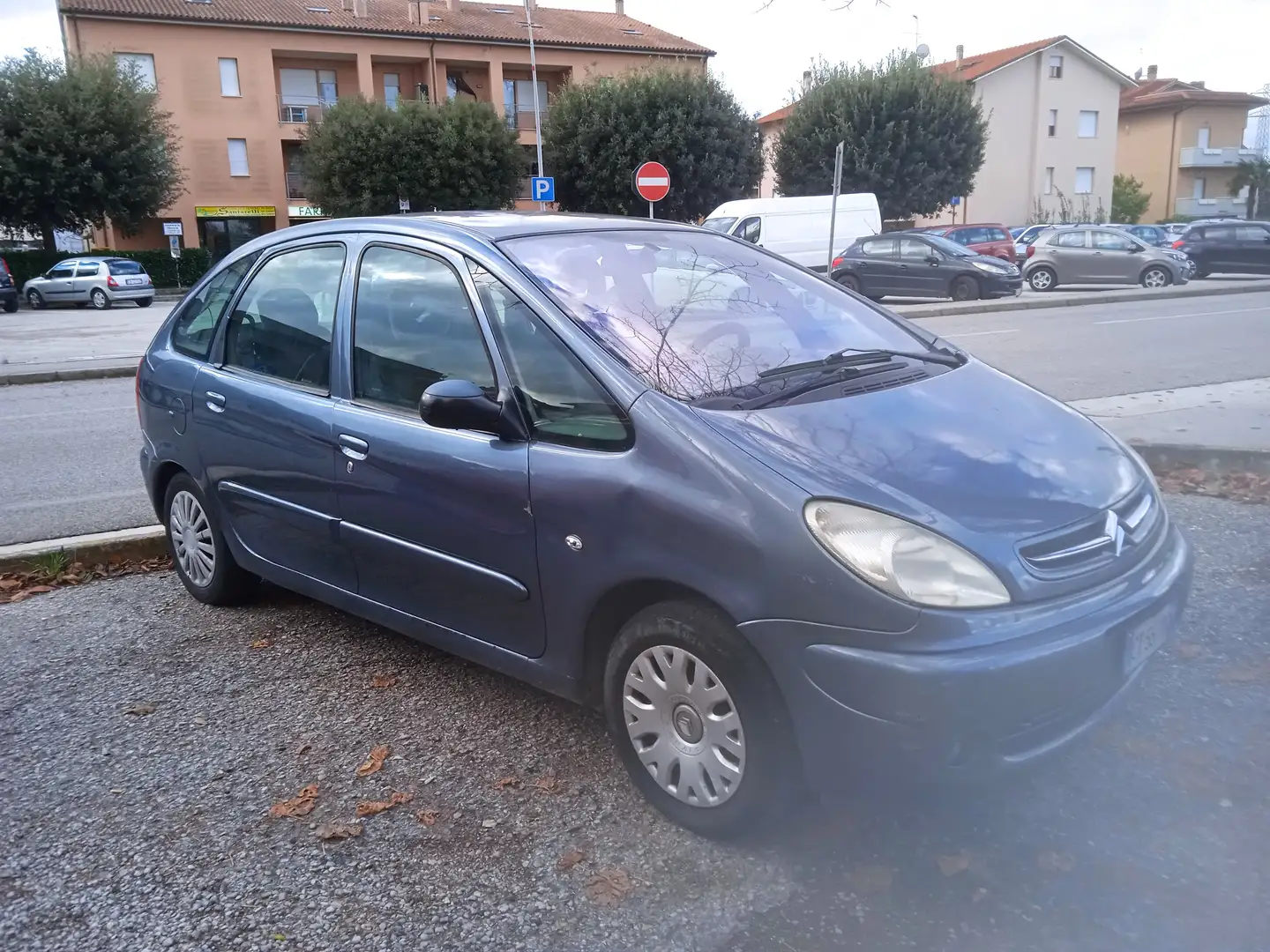 Citroen Xsara Xsara+Picasso+Picasso+1.6+Classique+Pack Šedá - 2