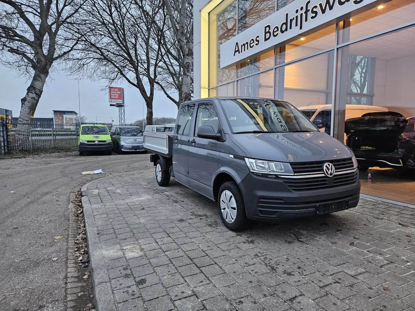 Volkswagen Transporter 2.0 TDI L2H1 DC 110PK hand pick up | Radio | 6 zit Grey - 2