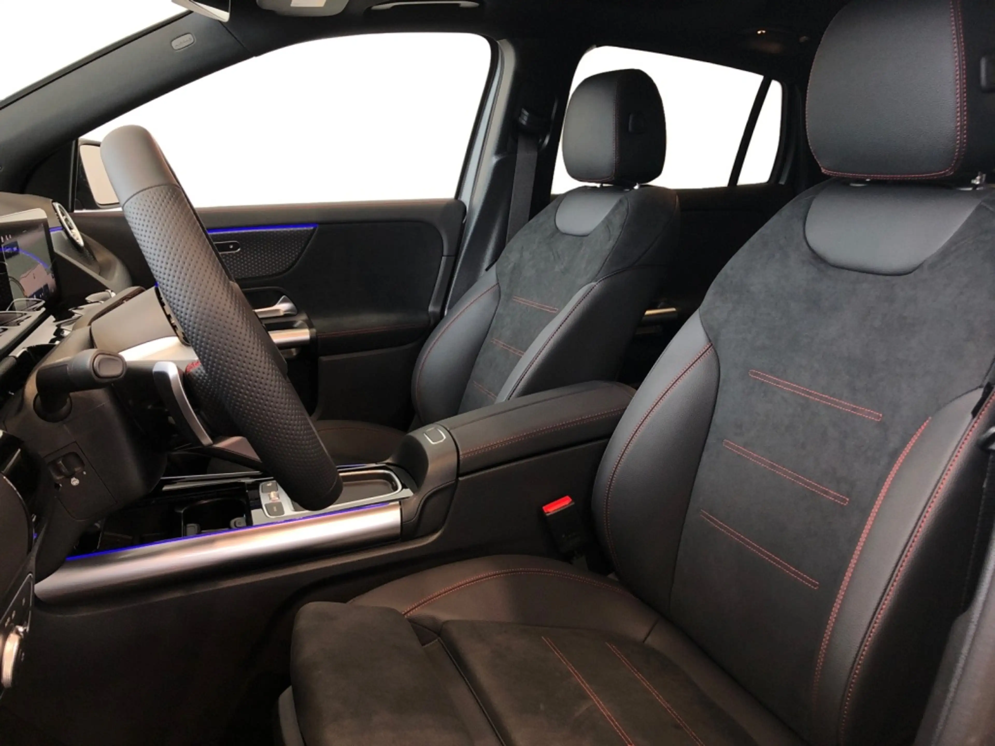 Mercedes-Benz GLA 250 e AMG +EditionAMG+19Z+Night+Pano+AHK — photo 8