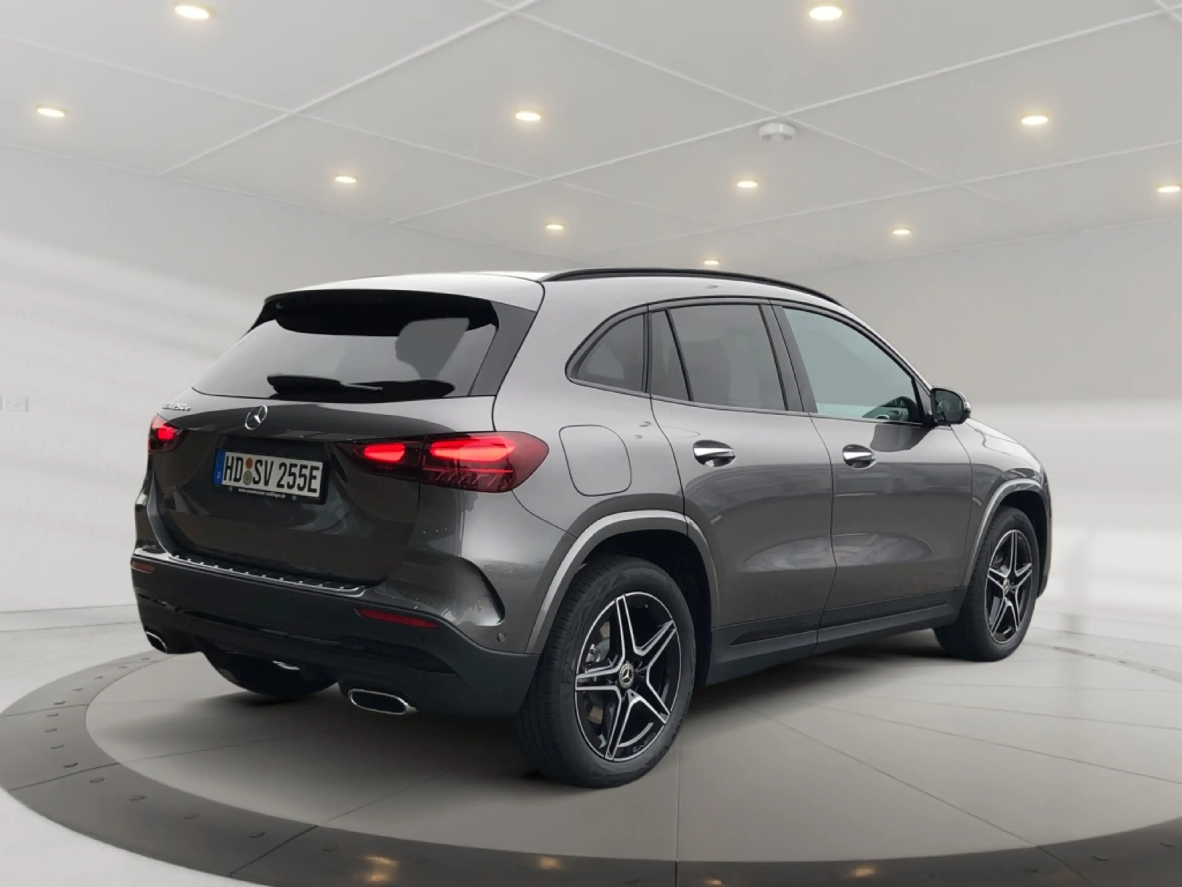 Mercedes-Benz GLA 250 e AMG +EditionAMG+19Z+Night+Pano+AHK — photo 5