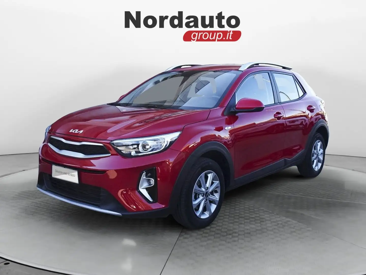 Kia Stonic Stonic 1.2 DPI Urban Rouge - 1