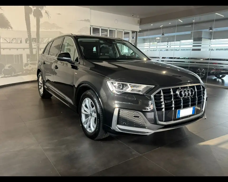 Audi Q7 2023 из Европы — купить под ключ