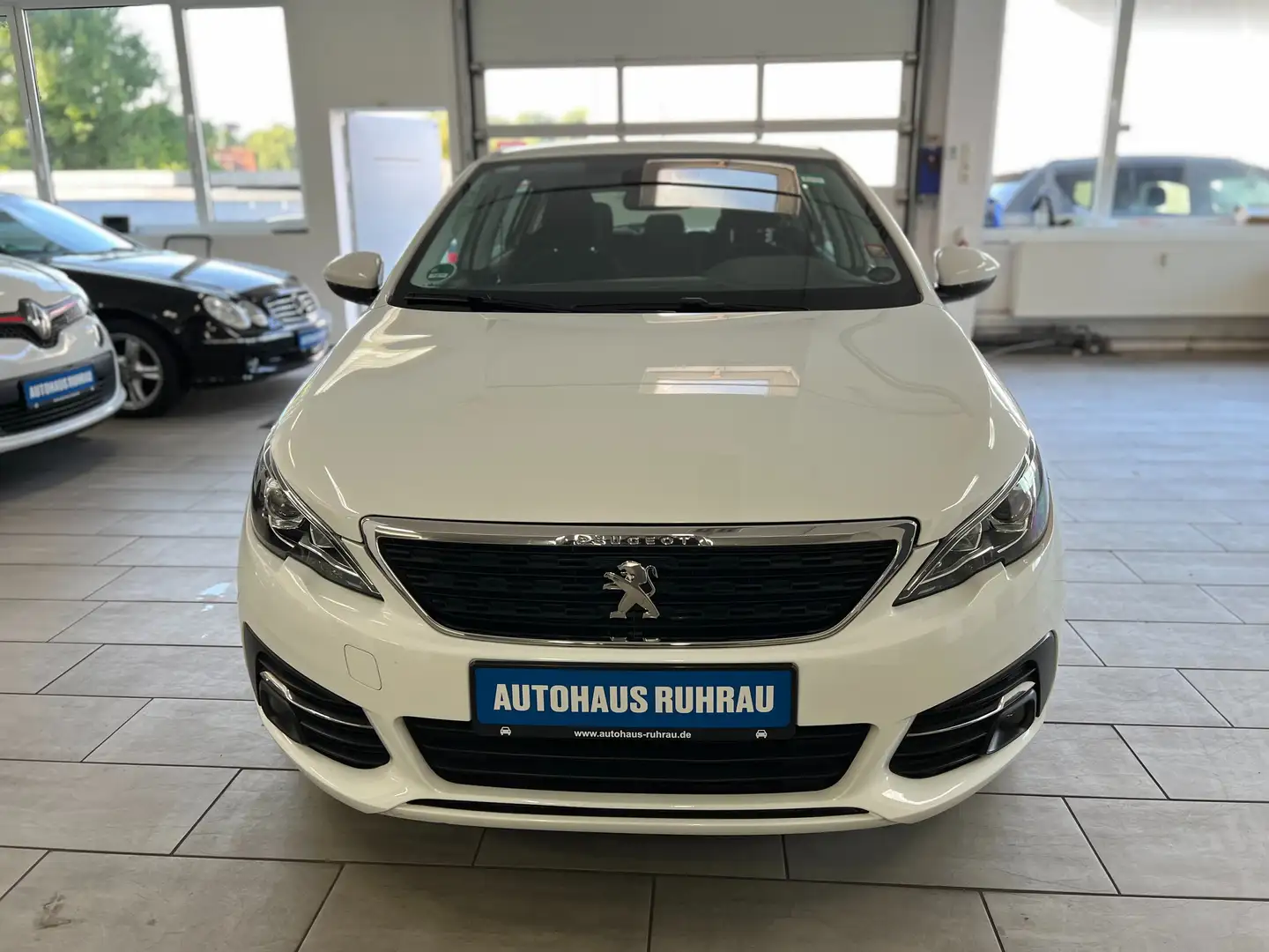 Peugeot 308 Active Pack Weiß - 2