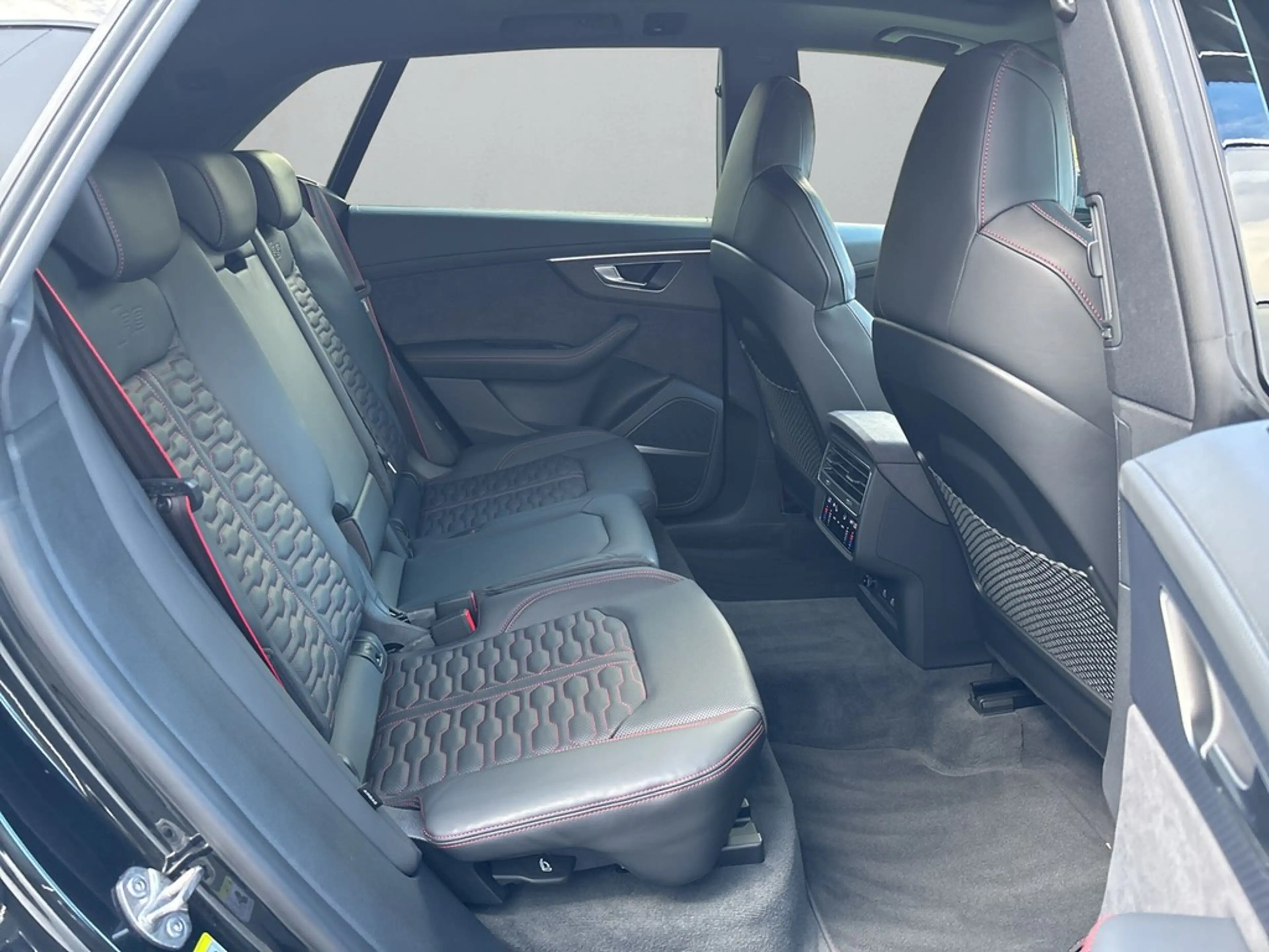 Audi RS Q8 4.0 TFSI quattro tiptronic *HUD*PANO* — photo 12