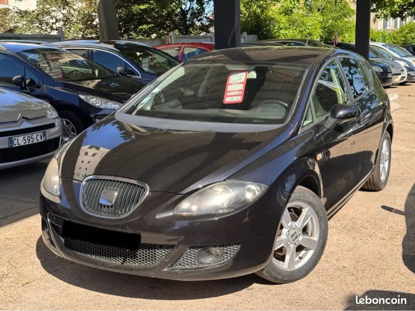 SEAT Leon 1.9 TDi 90CV année 05-2008 208.000KM Certifié Gara Černá - 1