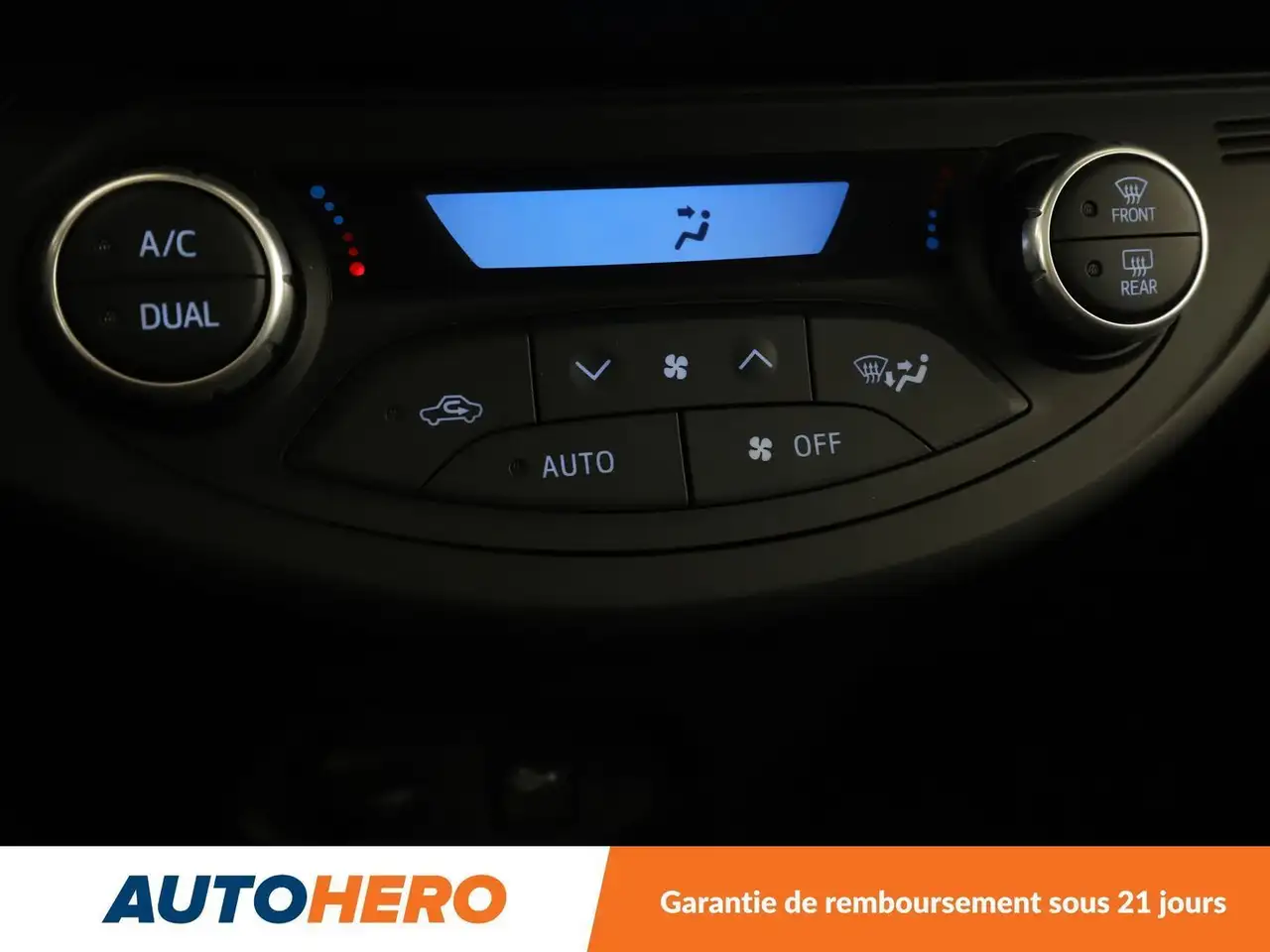 Toyota Yaris Yaris — photo 26
