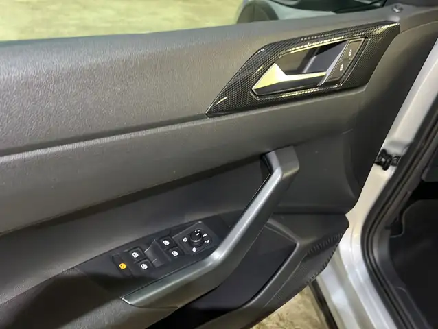 Volkswagen Taigo view 5