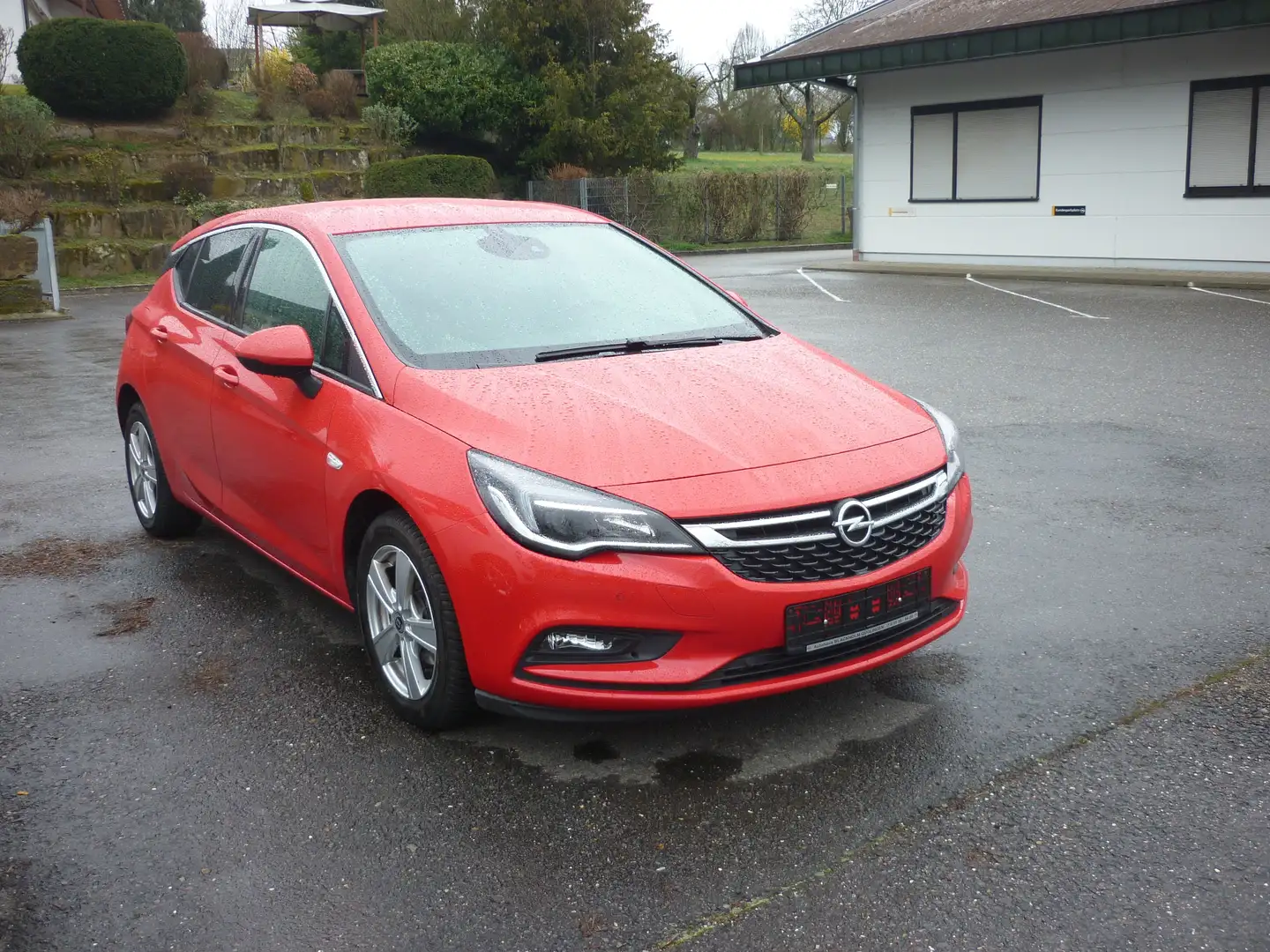 Opel Astra 1.4 Turbo Innovation Rouge - 1