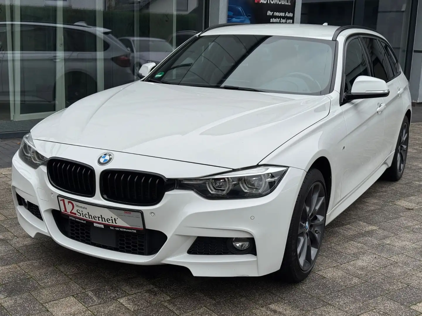 BMW 320 d xDrive Touring M Sport Shadow Automatik*ACC Weiß - 1