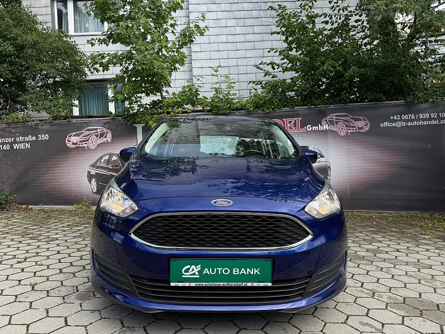 Ford Grand C-Max Grand C-MAX Trend 1,0 EcoBoost 7 Sitzer Blau - 2