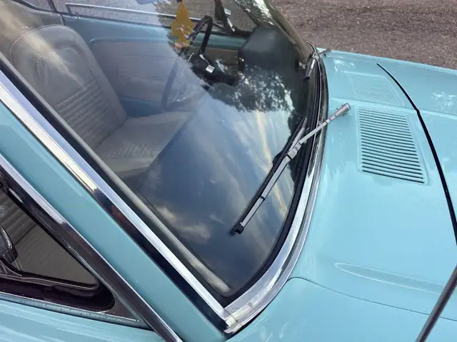 Ford Mustang view 8