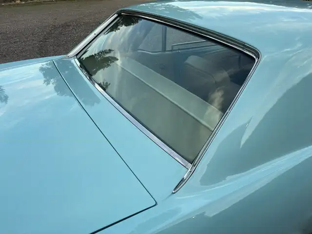 Ford Mustang view 6