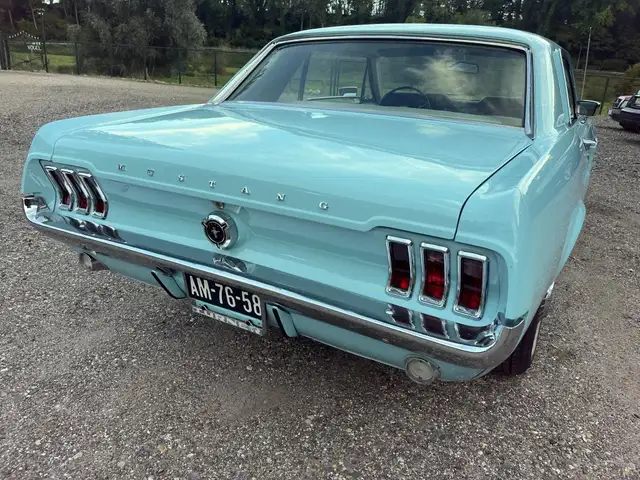 Ford Mustang view 10