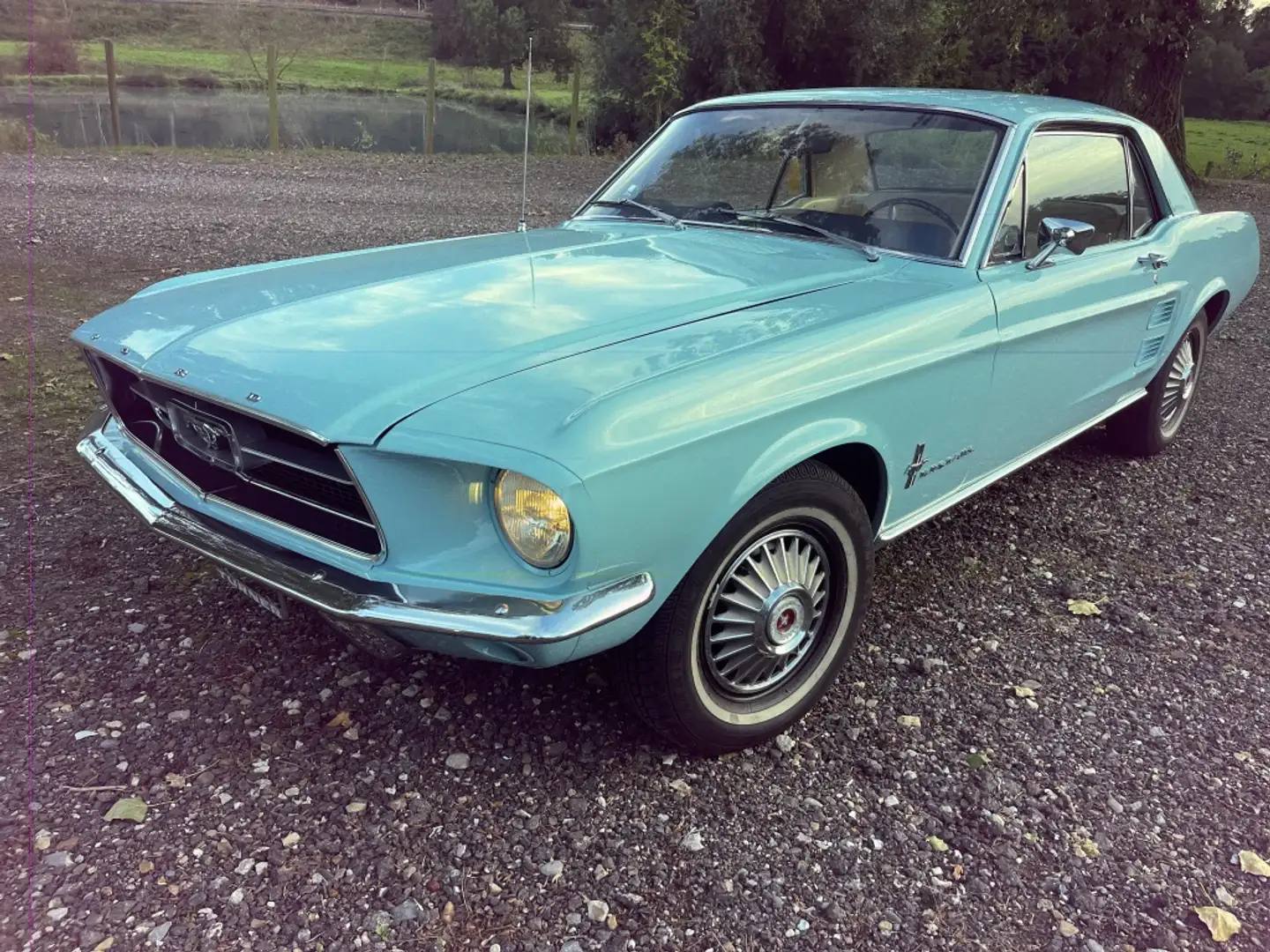 Ford Mustang 4.7 V8 * ZEER MOOI * Blauw - 1