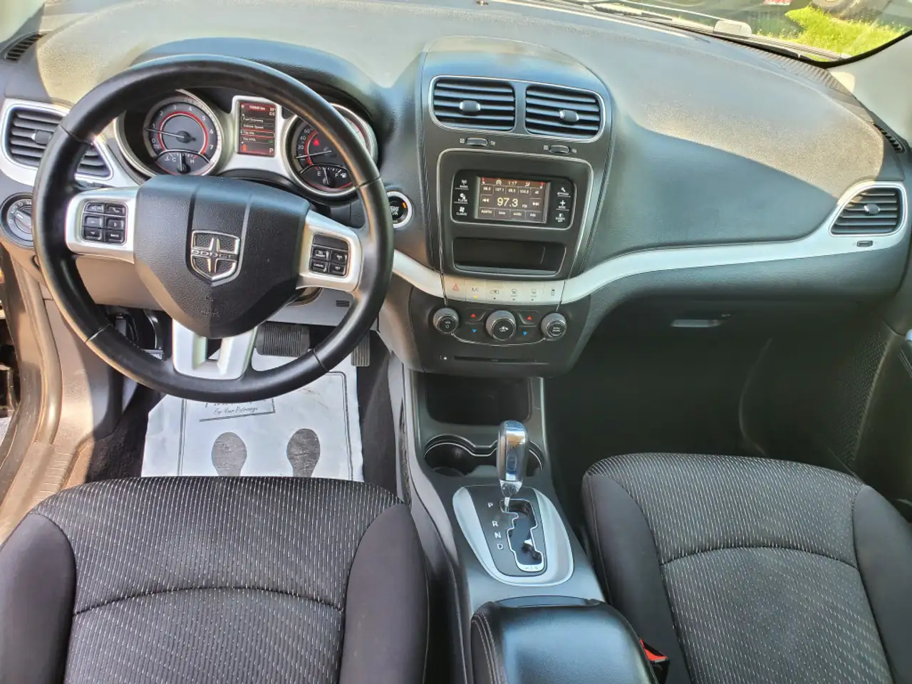 Dodge Journey снимка Dodge Journey