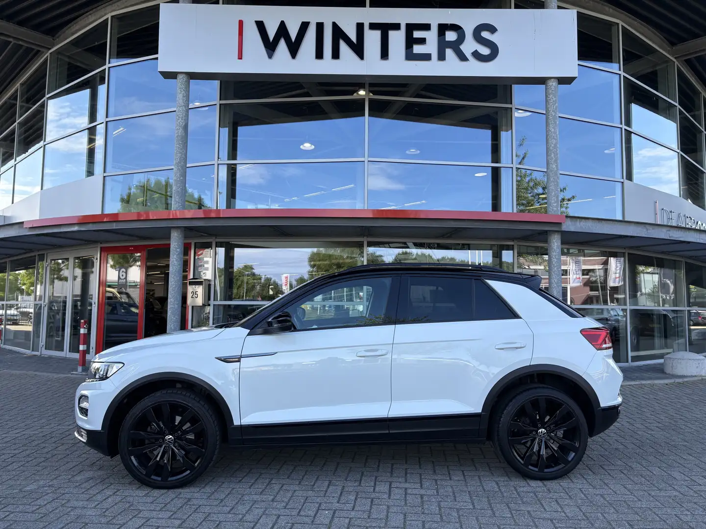 Volkswagen T-Roc 1.0 TSI Style Business | Trekhaak | Navigatie | Ad Blanco - 2