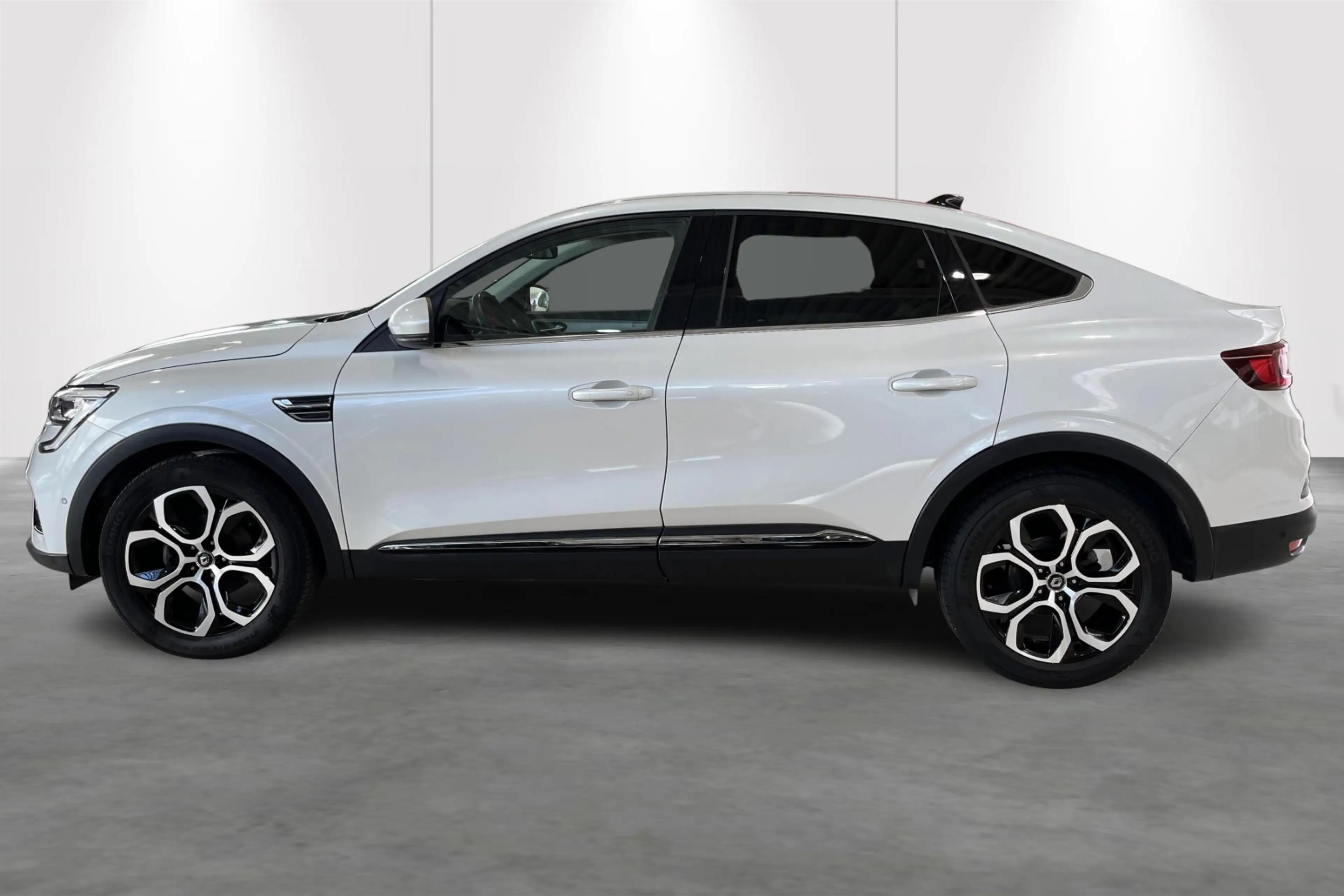 Renault Arkana TCe MHEV 140 EDC Techno leder + winterbanden — photo 3