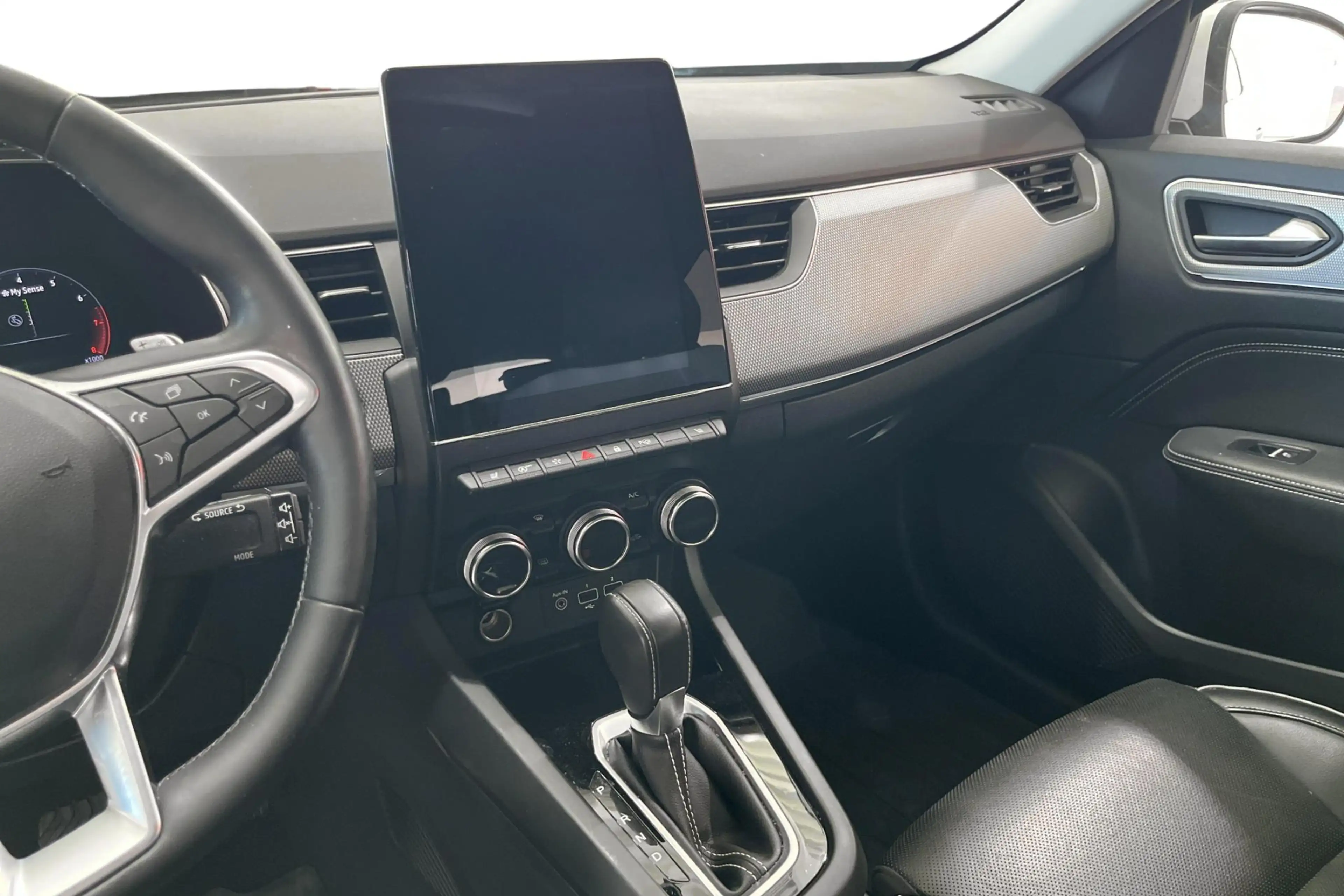 Renault Arkana TCe MHEV 140 EDC Techno leder + winterbanden — photo 14