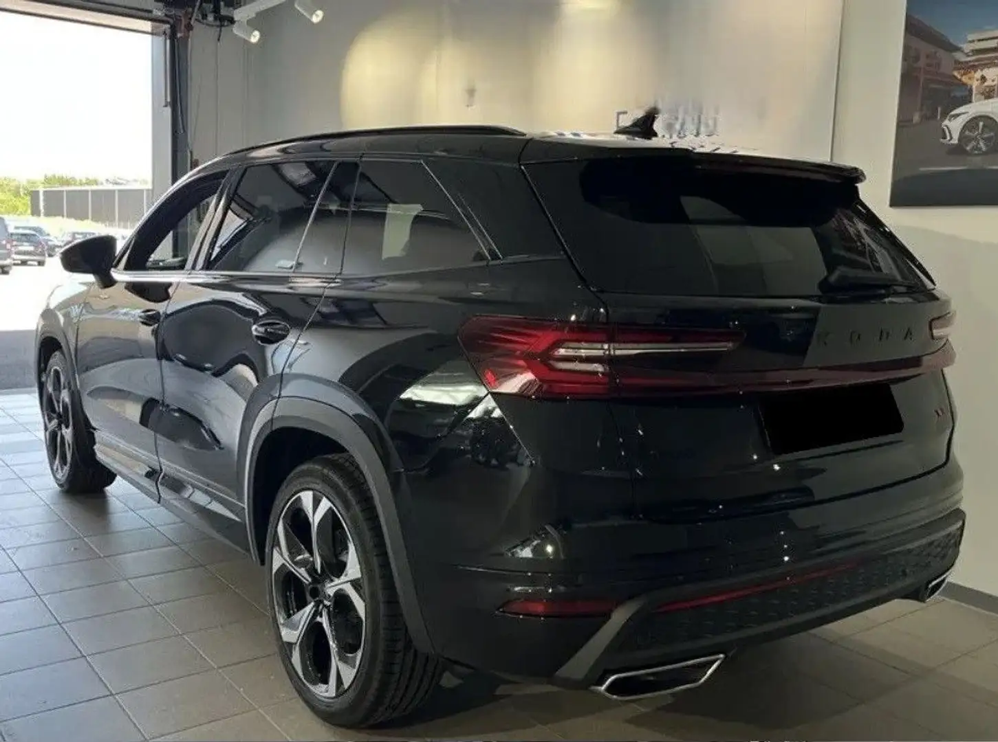 Skoda Kodiaq RS 2.0 TSI 4X4 DSG 7-Si VOLLAUSSTATTUNG Schwarz - 2
