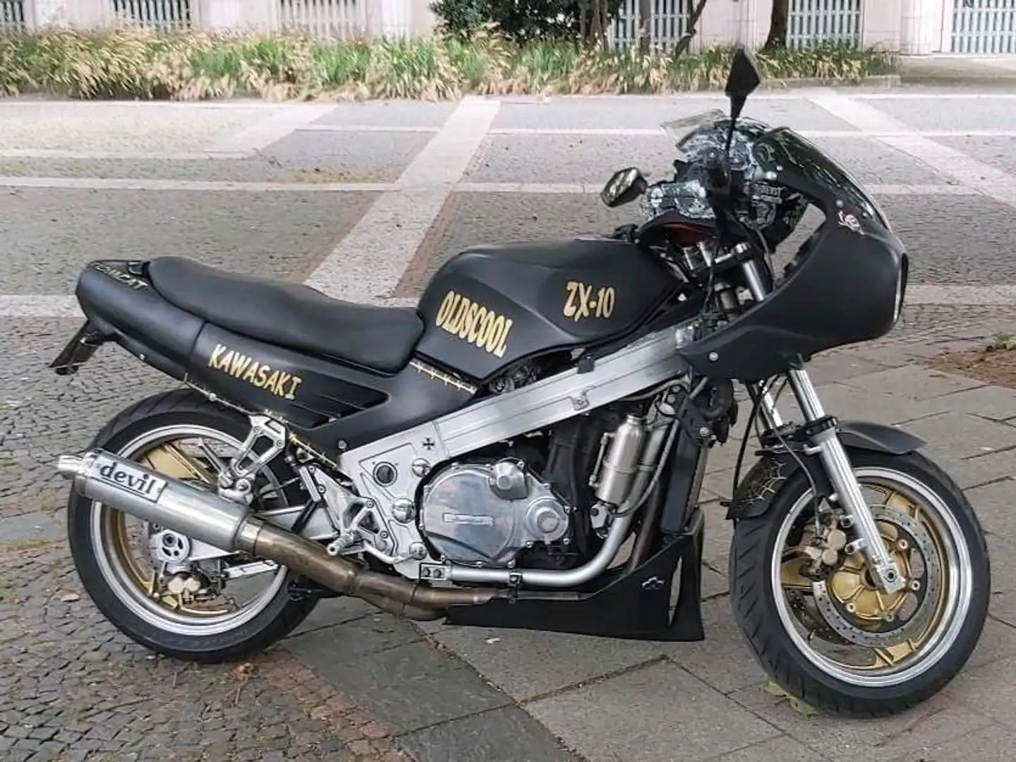 Kawasaki Z 1000 ZX-10 Černá - 1