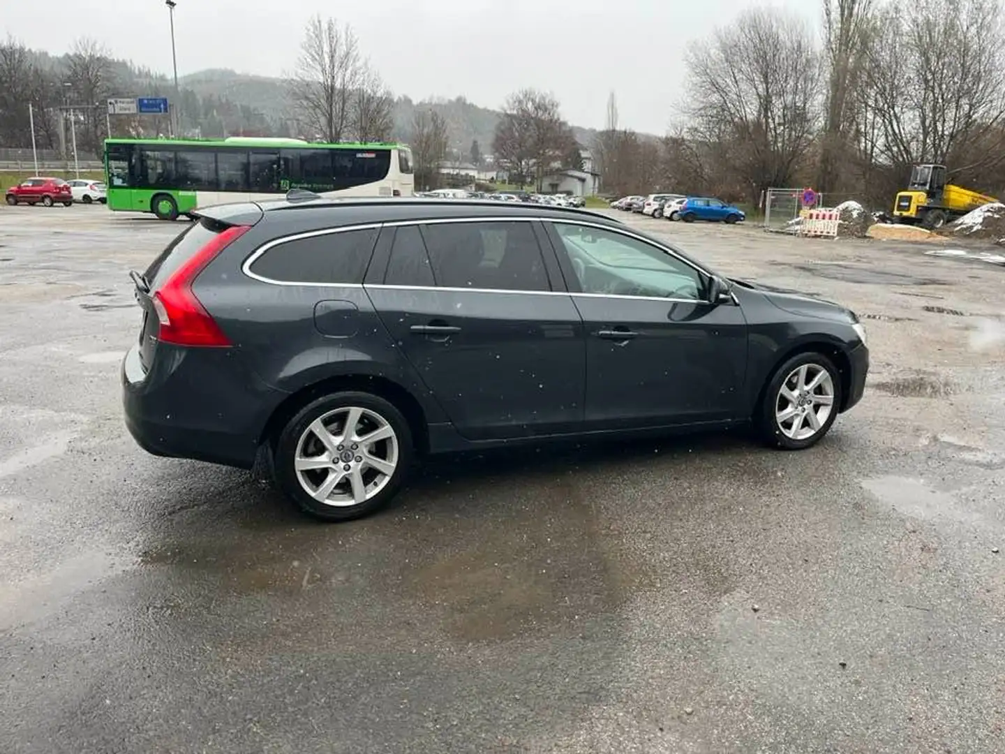 Volvo V60 V60 D2 Kinetic Kinetic Grau - 1