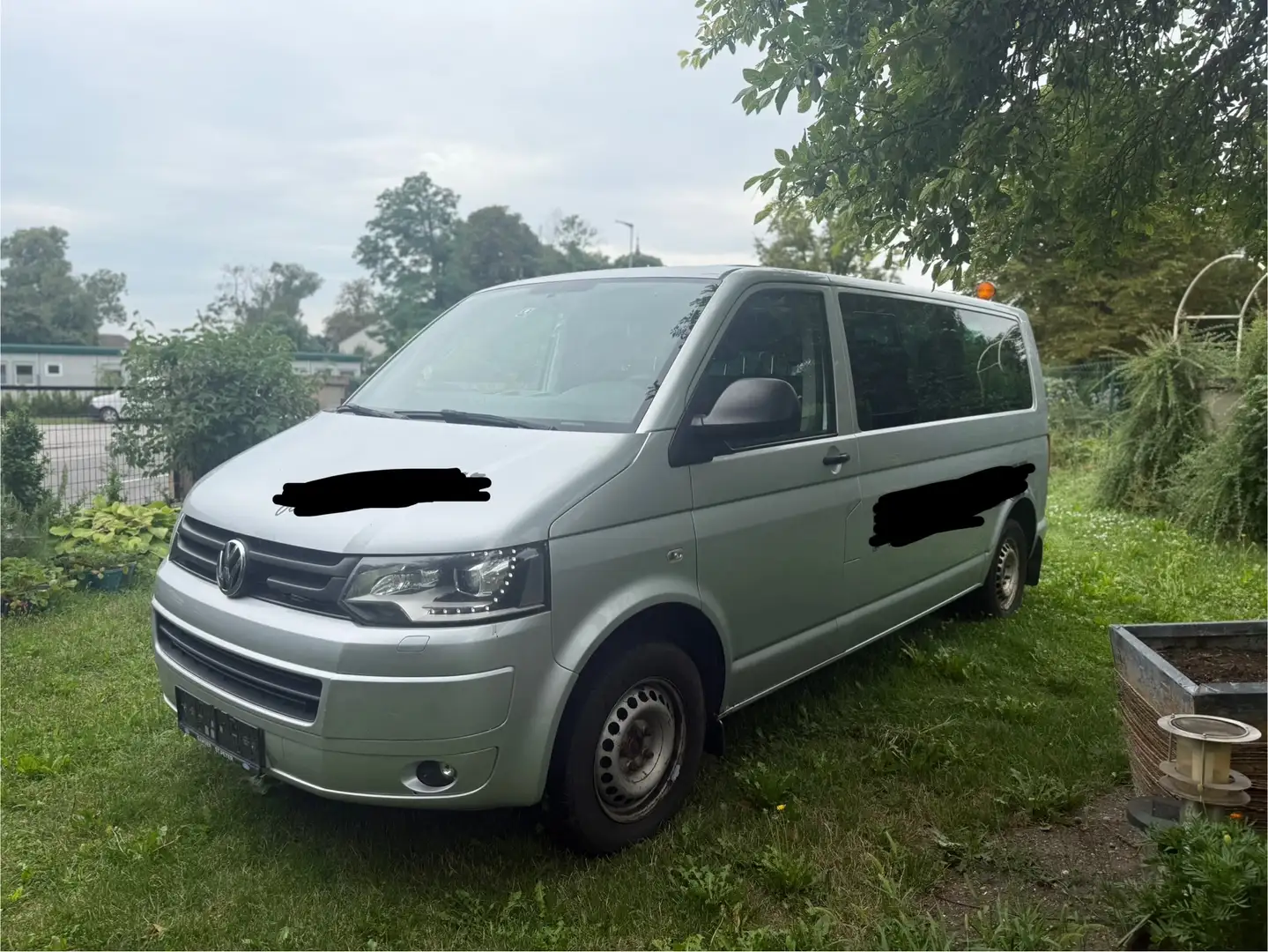 Volkswagen T5 Caravelle Caravelle LR Comfortline 2,0 TDI D-PF Comfortline Серебристый - 1