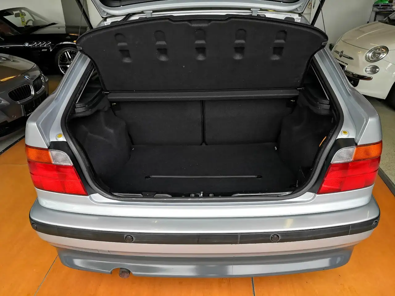BMW 316 i Compact/78Tkm/Klima/2. Hand/Autom/PDC/, foto 12