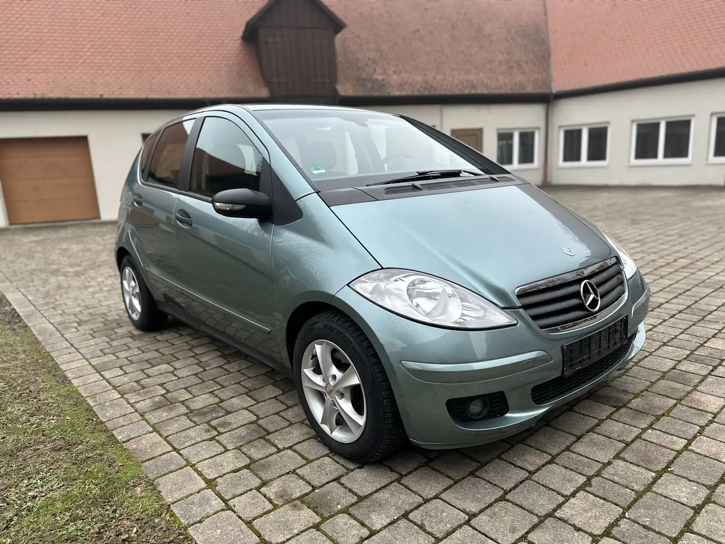 Mercedes-Benz A 150 A-Klasse 5-Türer Autotronic Classic Blau - 1