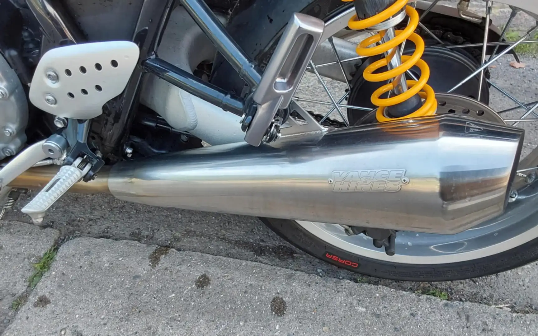 Triumph Thruxton THRUXTON R 1200, ETAT NEUF,  10750 EUROS Grau - 2