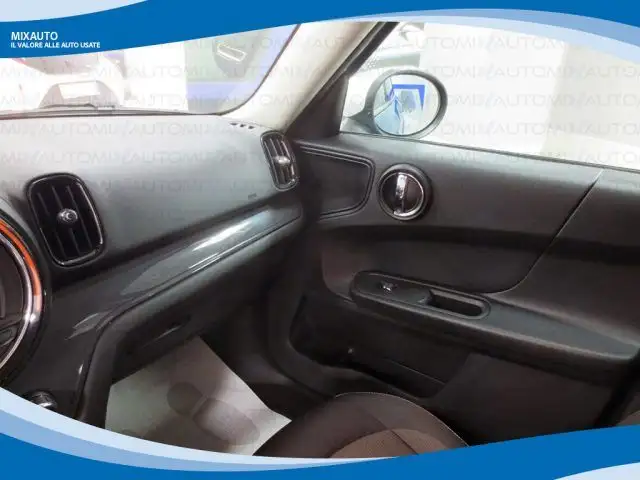 Mini Countryman view 10