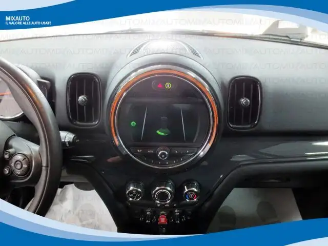 Mini Countryman view 6