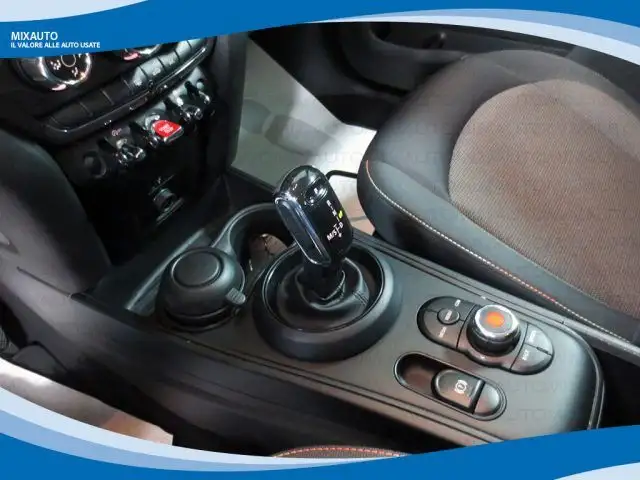 Mini Countryman view 8