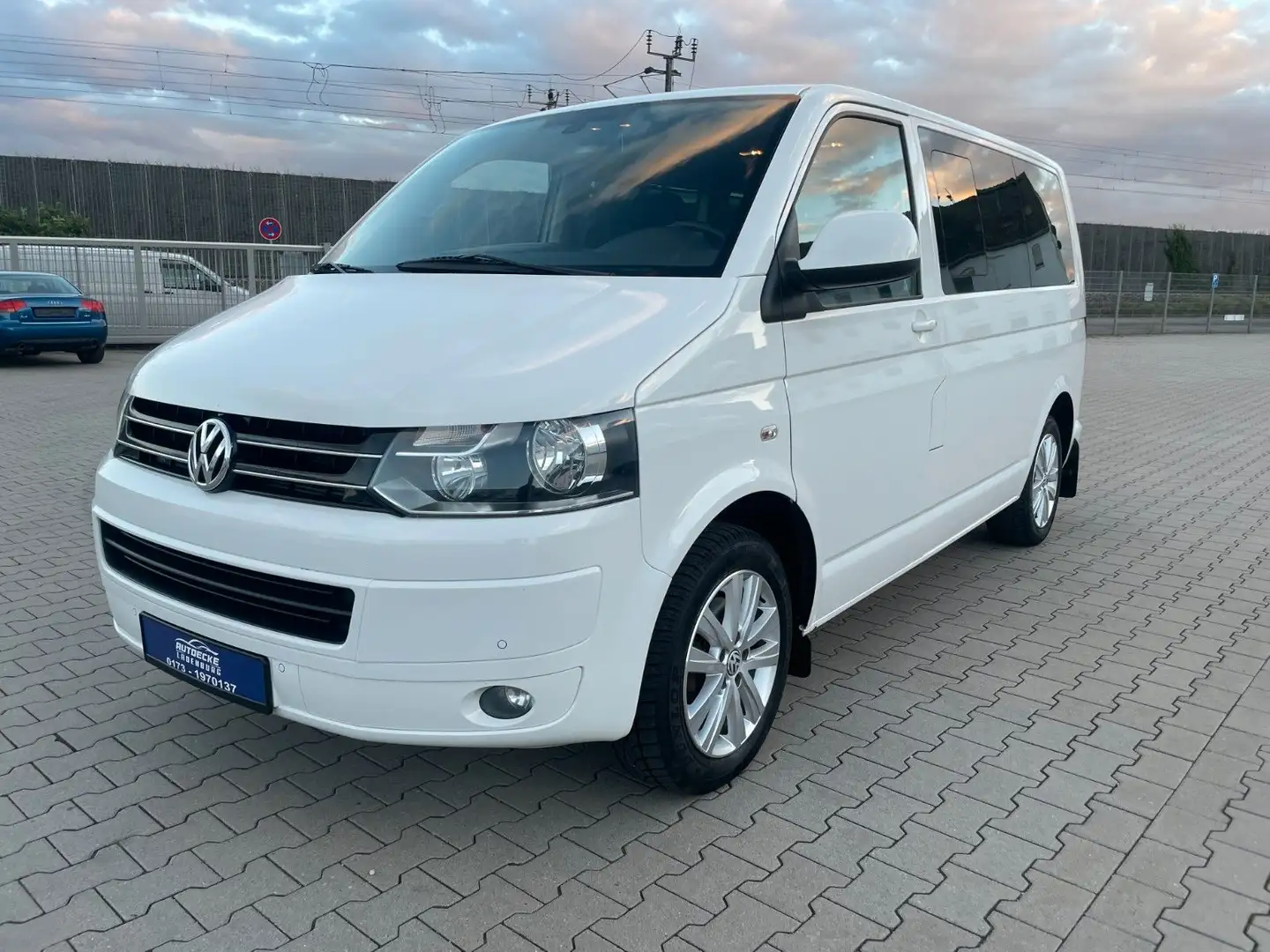 Volkswagen T5 Transporter Bus Multivan Comfortline Blanc - 1