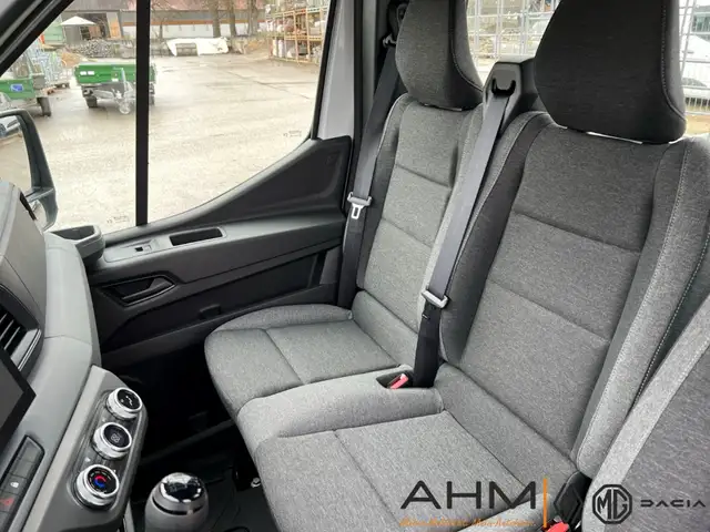 Renault Master view 12