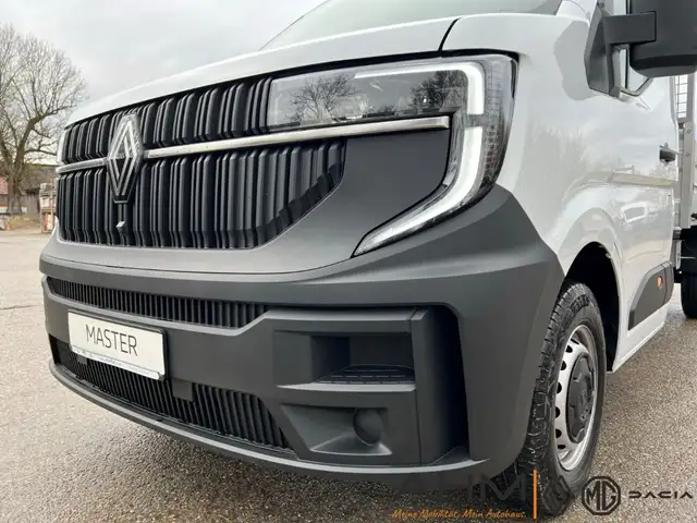 Renault Master view 7