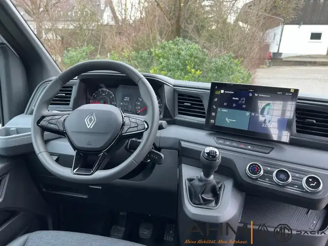 Renault Master view 15