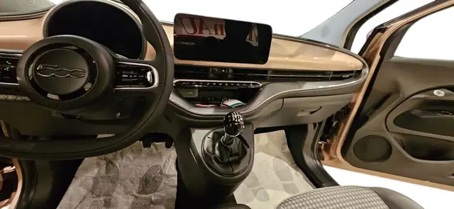 Fiat 500 view 11