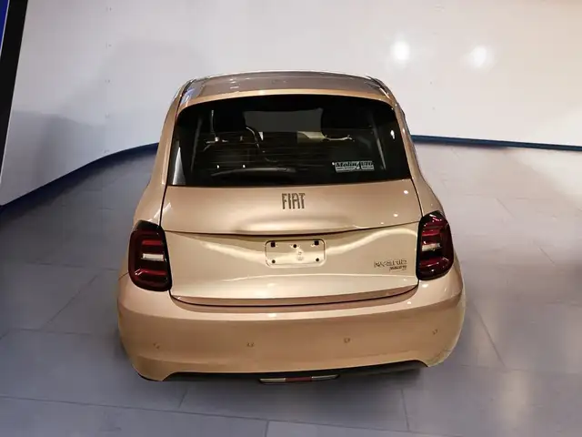 Fiat 500 view 4