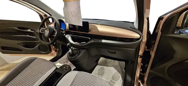 Fiat 500 view 6