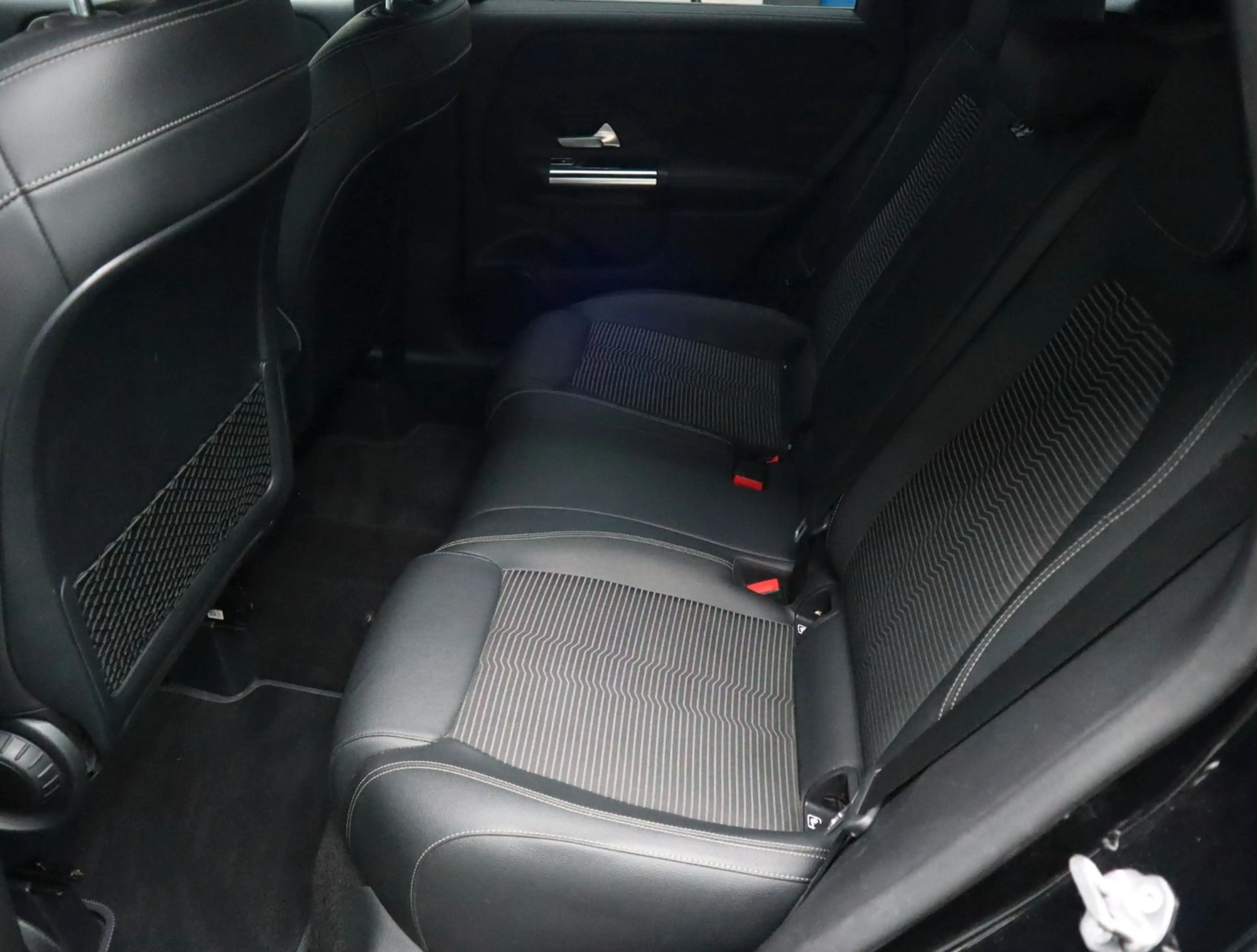 Mercedes-Benz B 250 Automatik LED Tempomat Kamera — photo 13