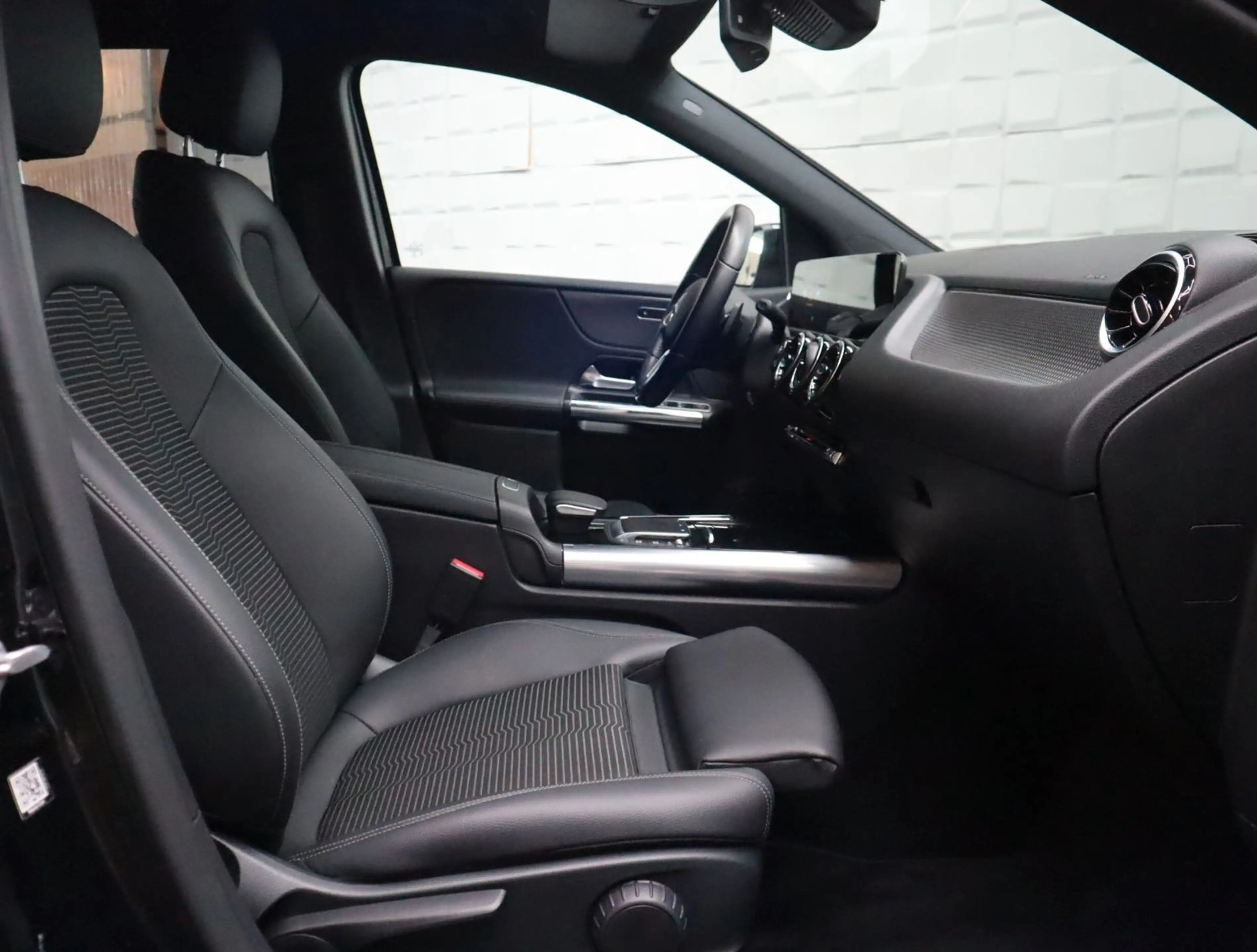 Mercedes-Benz B 250 Automatik LED Tempomat Kamera — photo 10