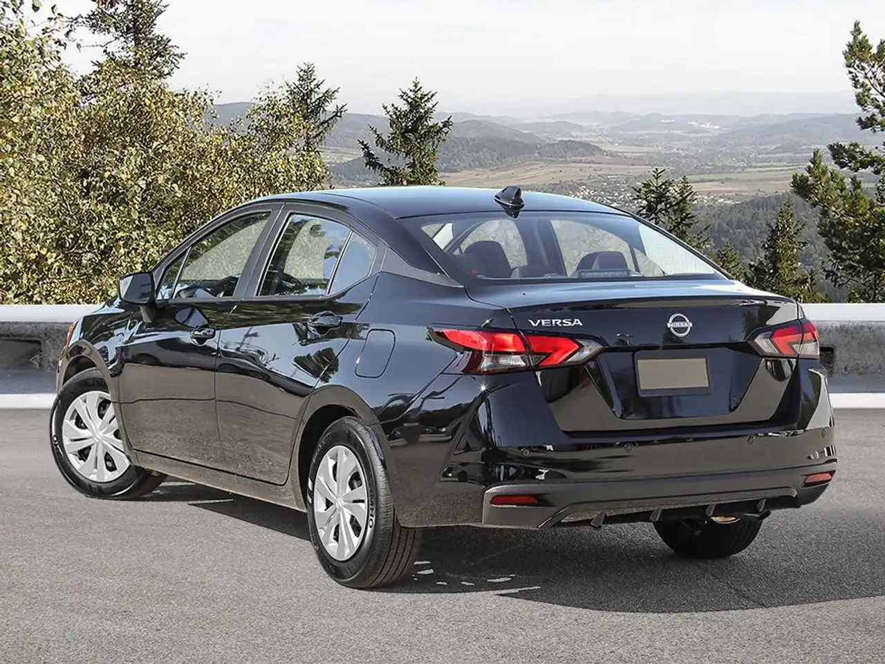 Nissan Versa снимка Nissan Versa