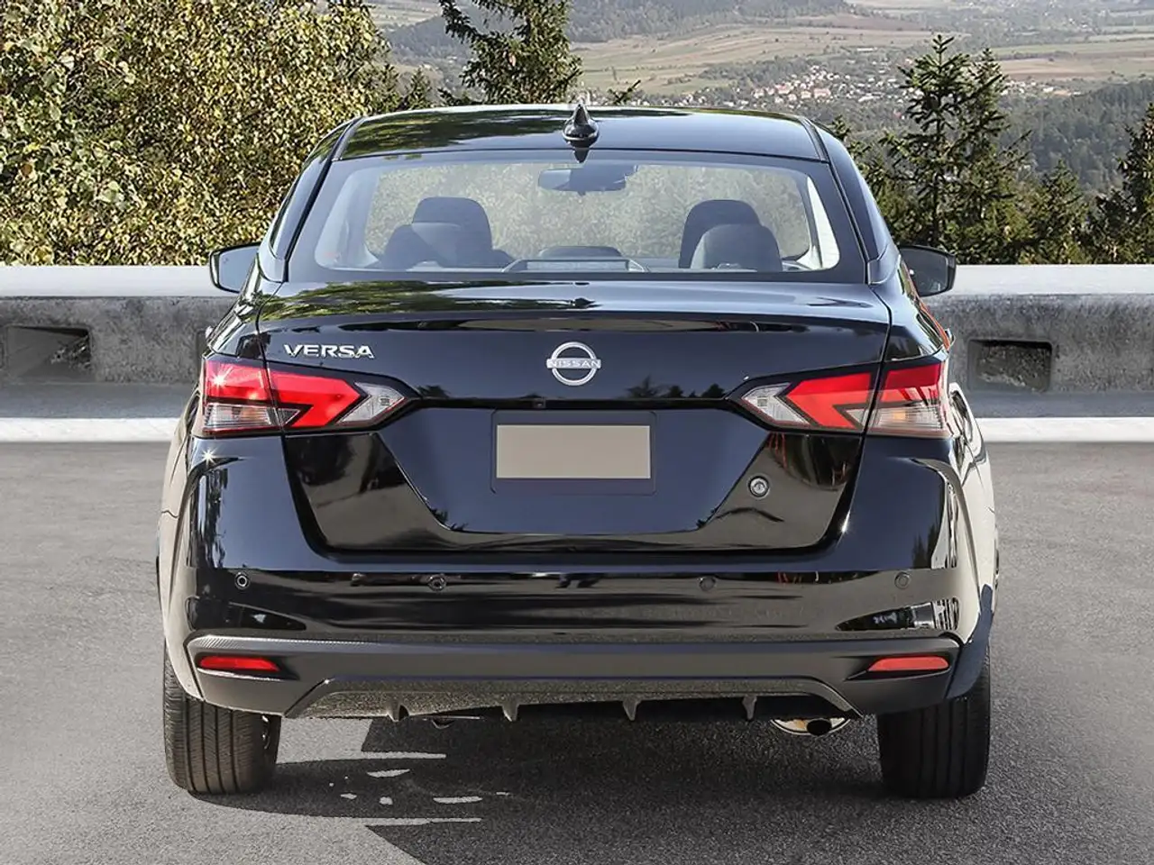 Nissan Versa снимка Nissan Versa
